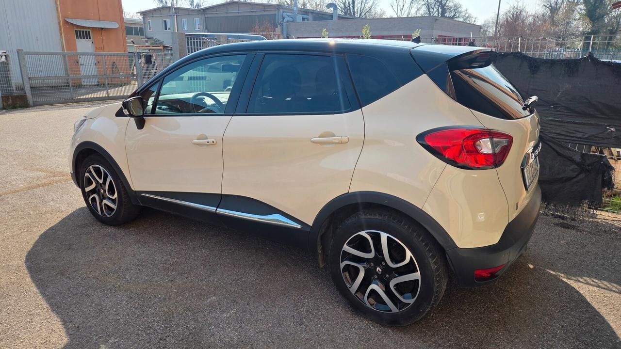 Renault Captur 1.2 TCe 120 CV EDC Energy R-Link unico proprietario