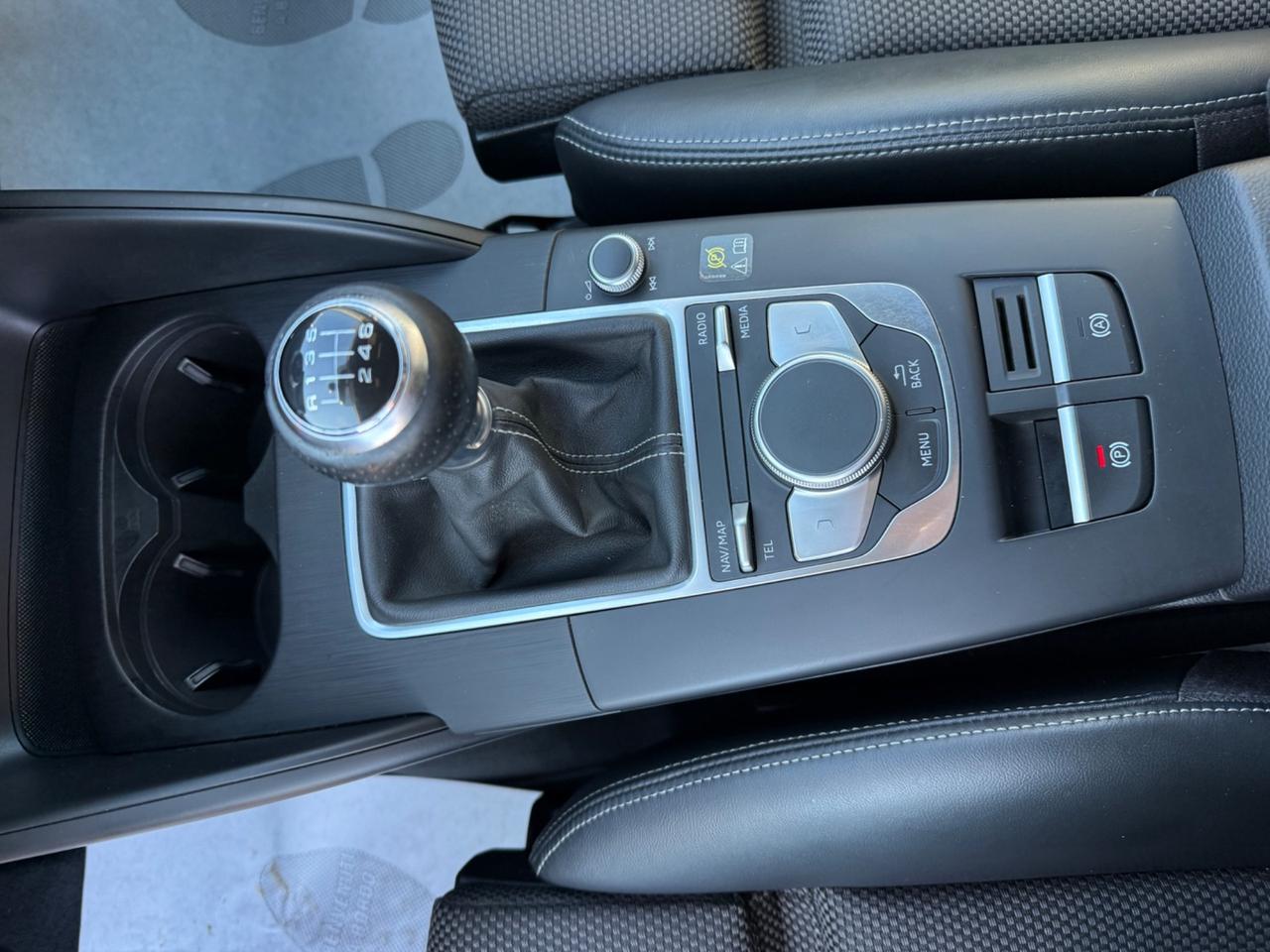 Audi A3 SPB 1.6 TDI 116 CV S-LINE -NAVI-