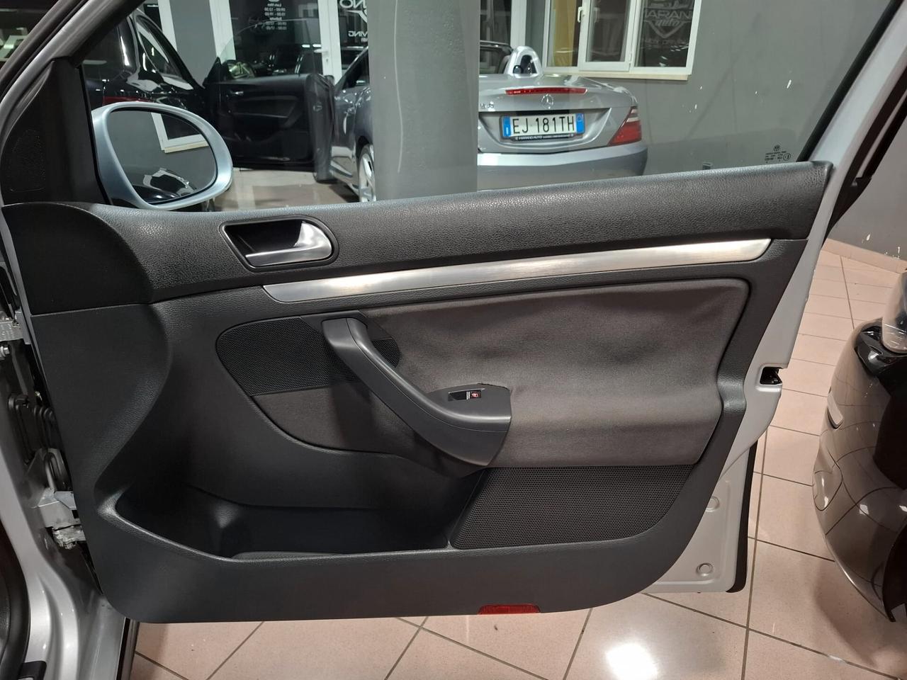 Volkswagen Golf 2.0 16V TFSI GTI