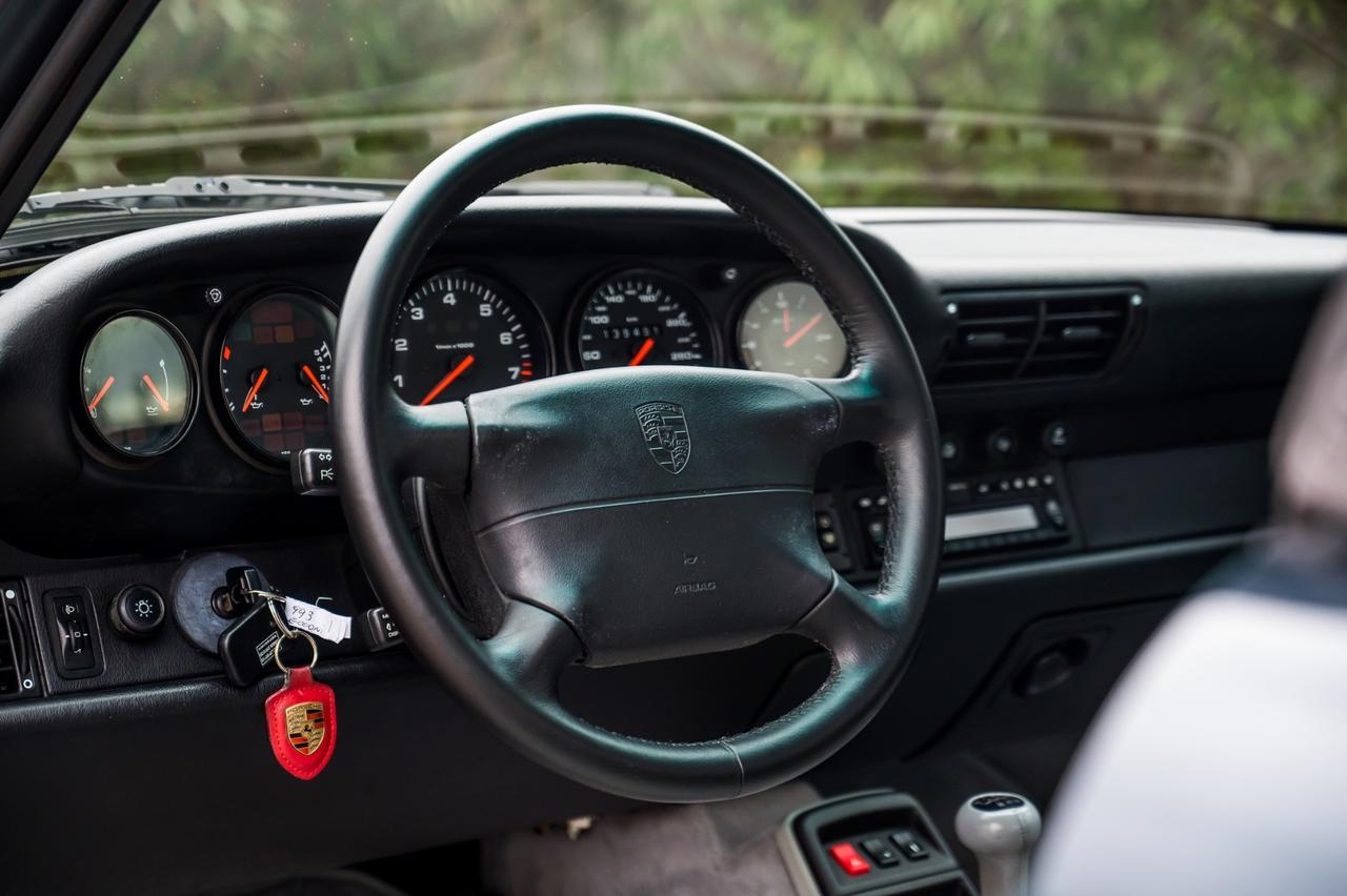 Porsche 993 Carrera Cabriolet