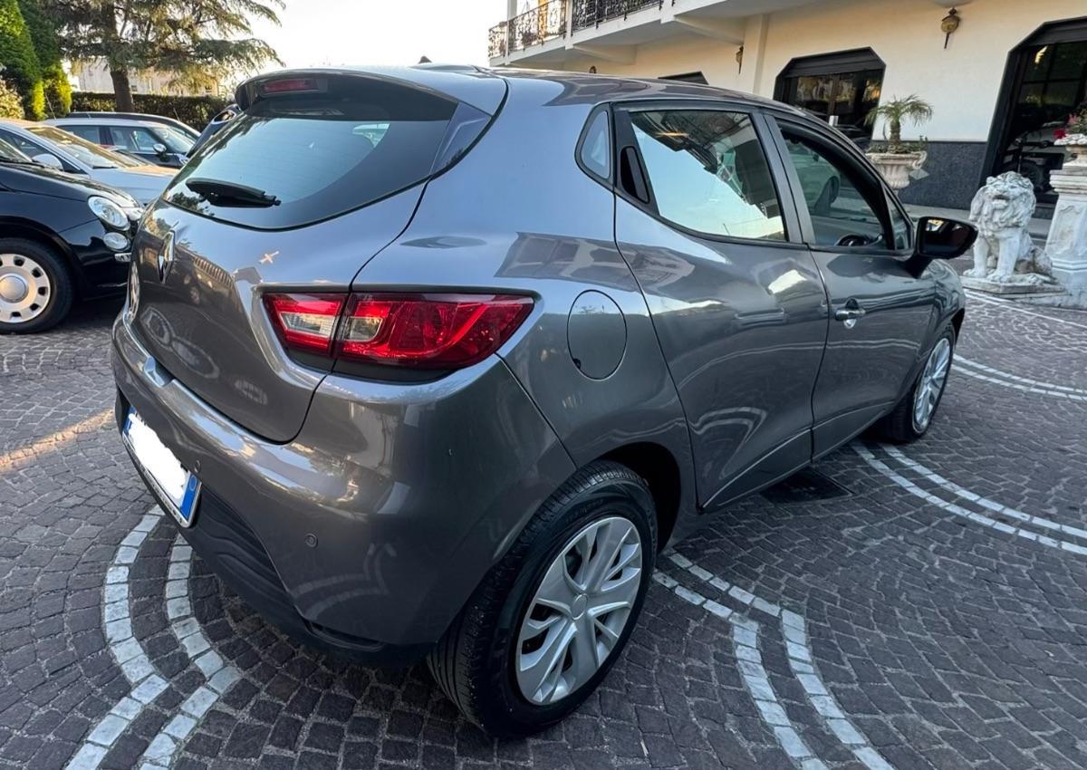 RENAULT Clio 1.2 75 CV 5p. Intens