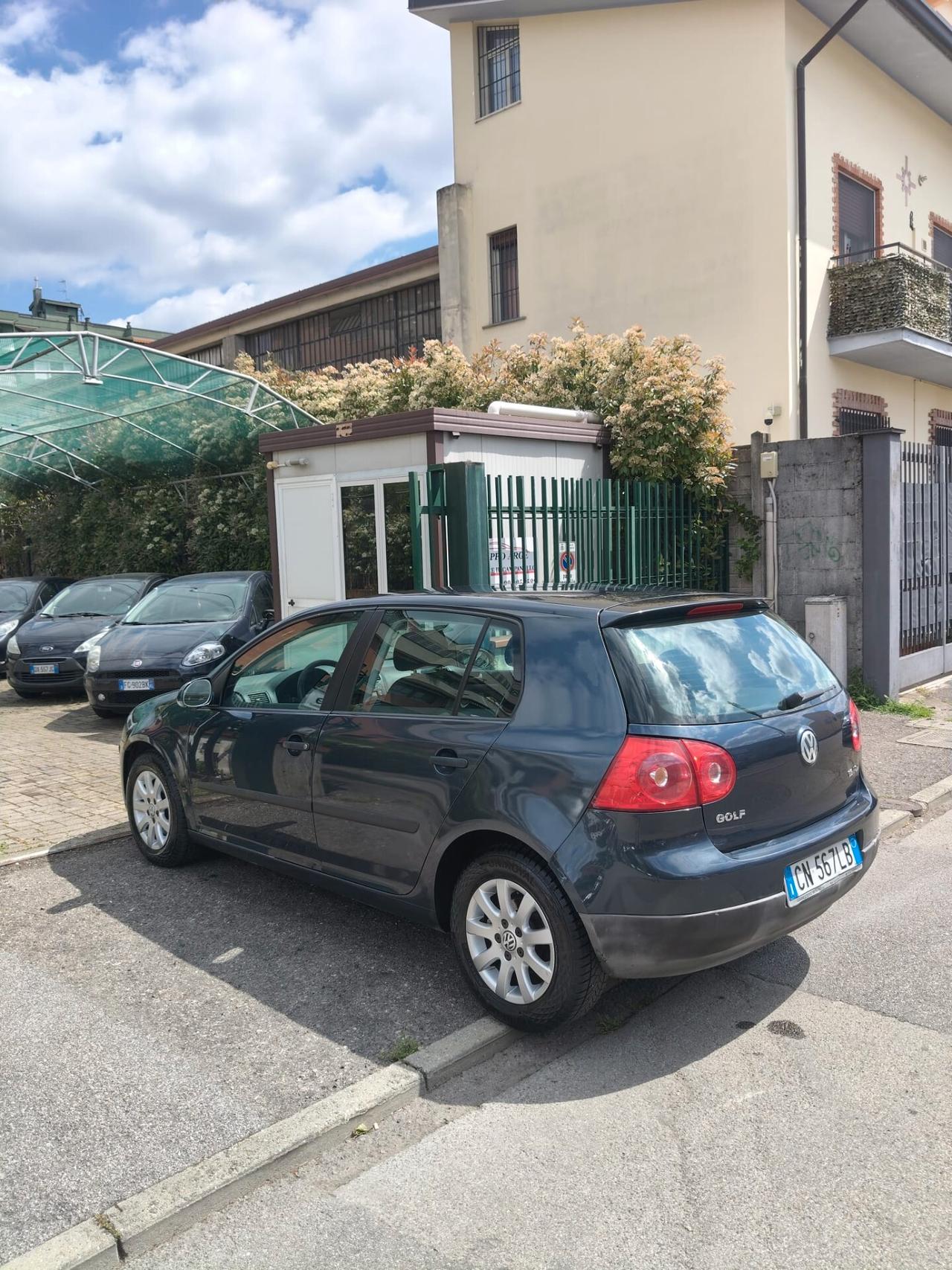 Volkswagen Golf 1.6 16V FSI 5p. Comfortline