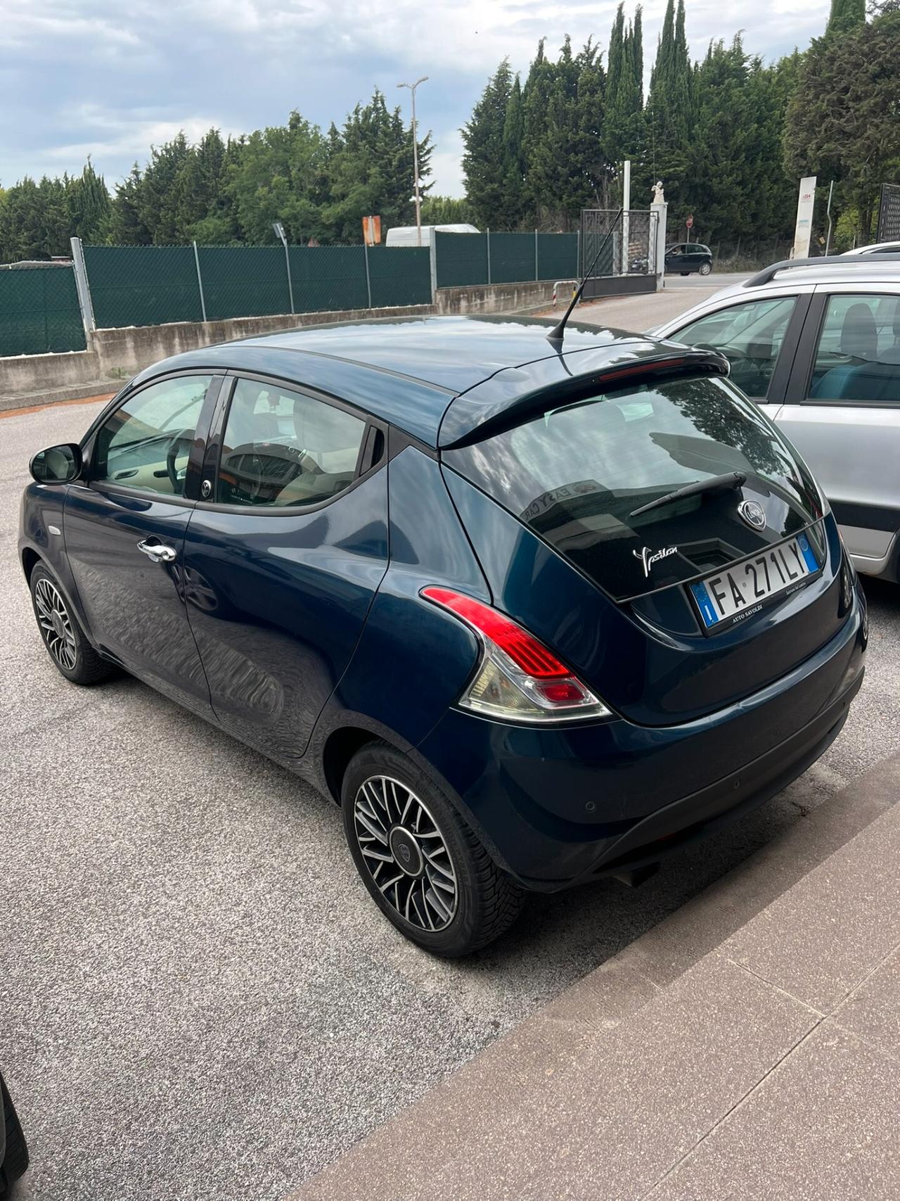 Lancia Ypsilon 1.2 69 CV 5 porte Platinum