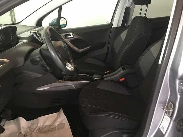 Peugeot 2008 Active 1.2 PureTech 82 cv - Usata