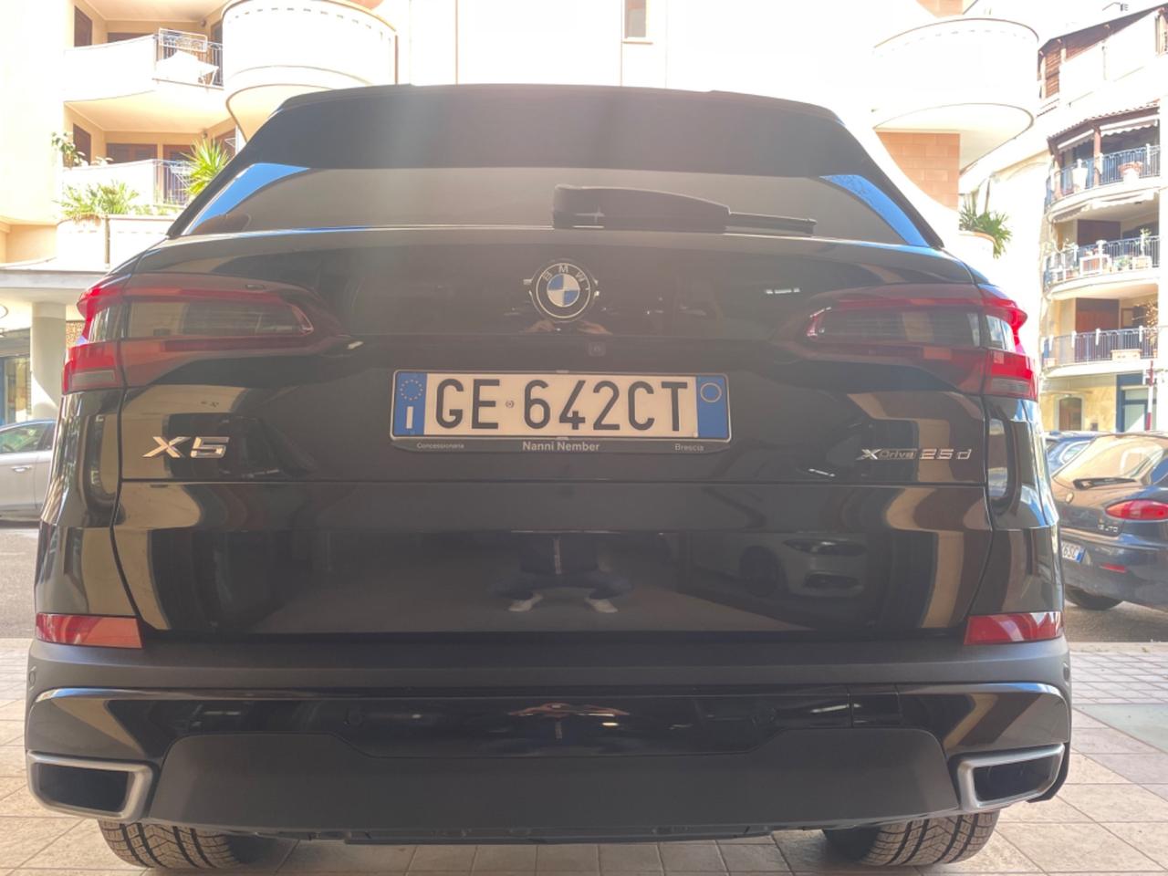 Bmw X5 xDrive25d 231cv 7 posti BUSINESS SPORT "PELLE NAVY LED 21"