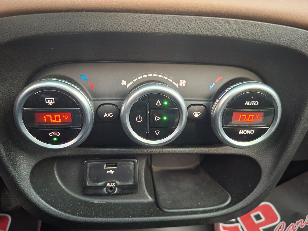 Fiat 500L 1.3-Mtj 85CV-TETTO*PELLE*CLIMATRONIC