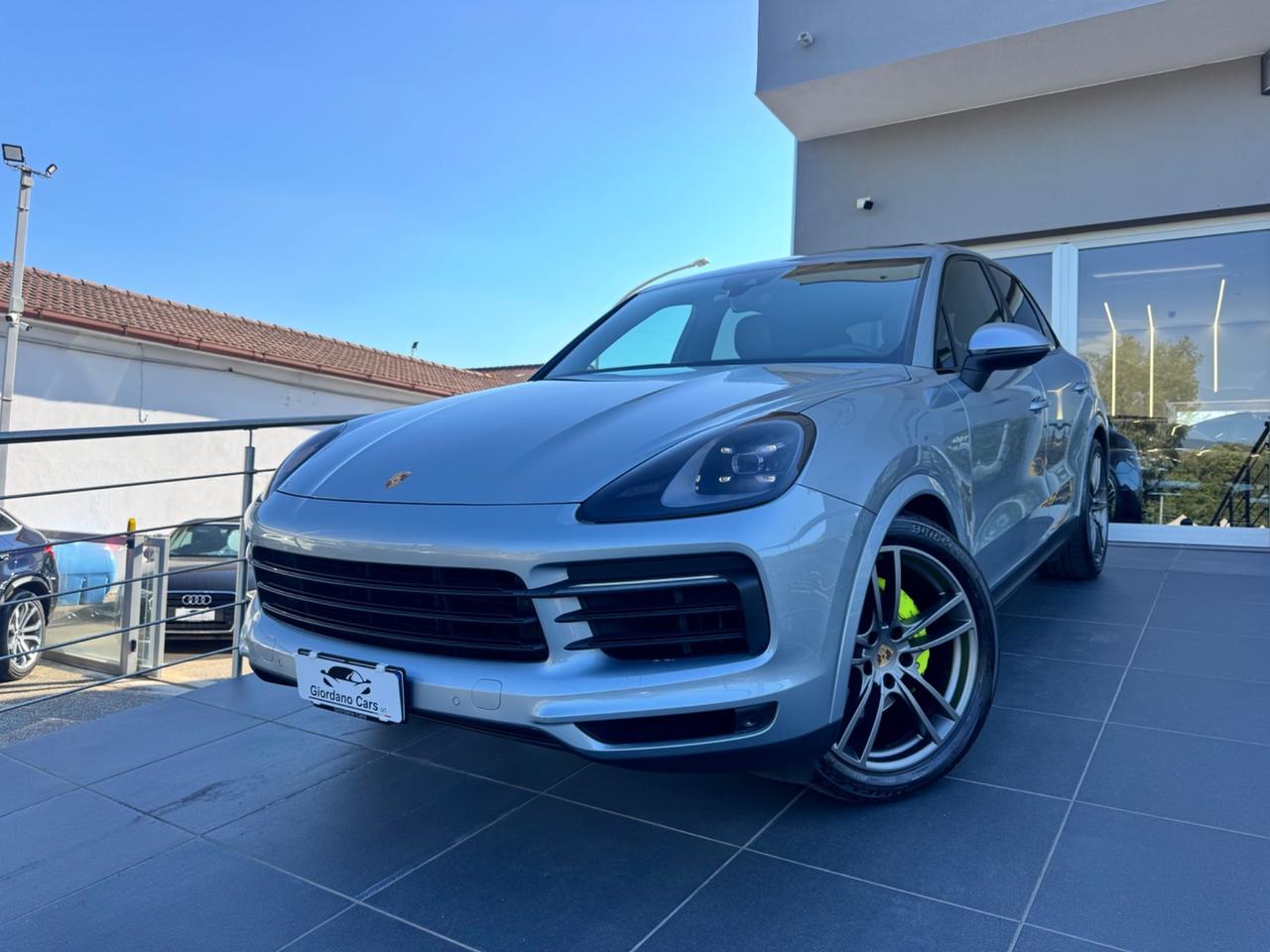 Porsche Cayenne 3.0 V6 E-Hybrid open edition uni pro italia