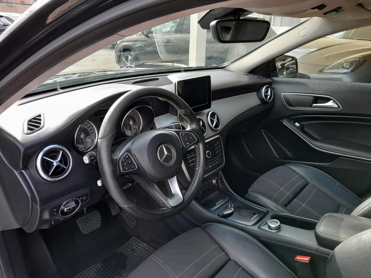 Mercedes-benz GLA 220 d Automatic Sport