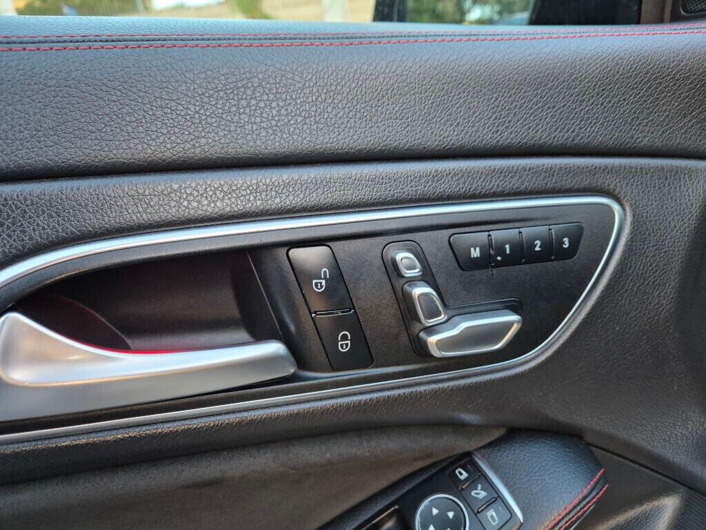 Mercedes-benz CLA 45 AMG 381cv IVA ESPOSTA
