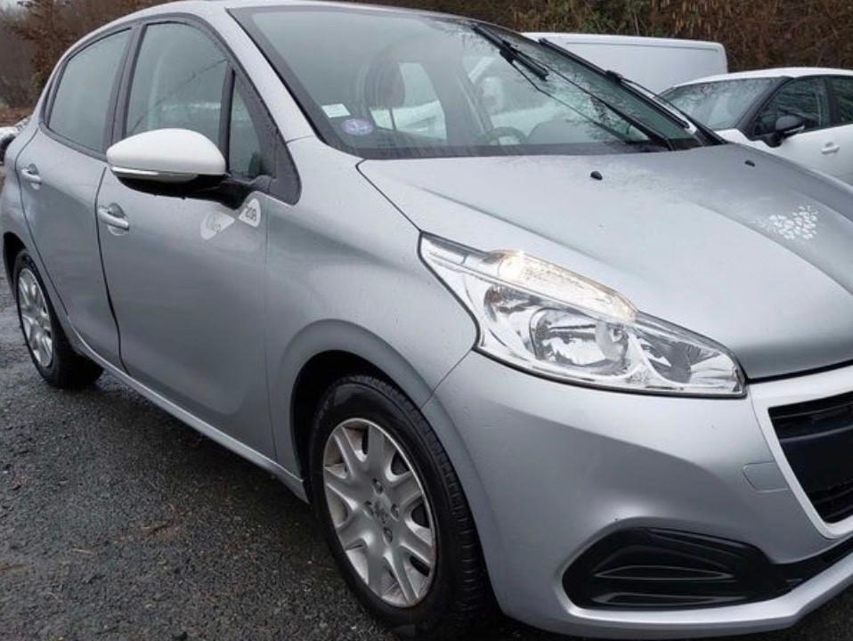 Peugeot 208 PureTech 82 5p. GPL Allure