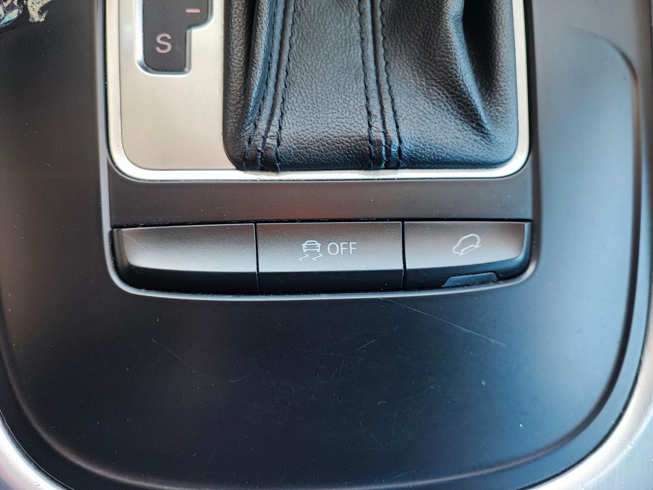 Audi Q5 2.0 TDI 170 CV quattro S tronic SLINE