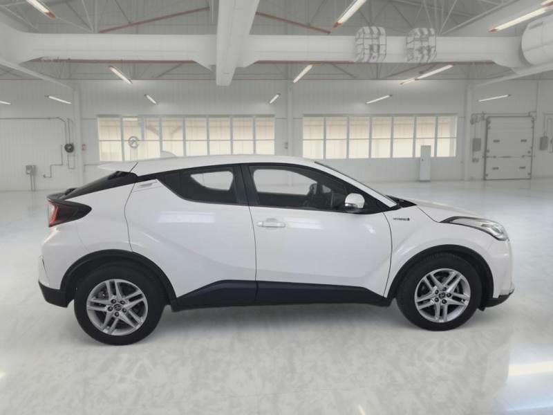 TOYOTA C-HR 1.8H 98CV E-CVT Business