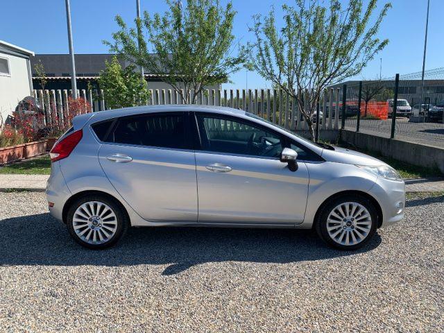 FORD Fiesta 1.4 3 porte Bz.- GPL Titanium