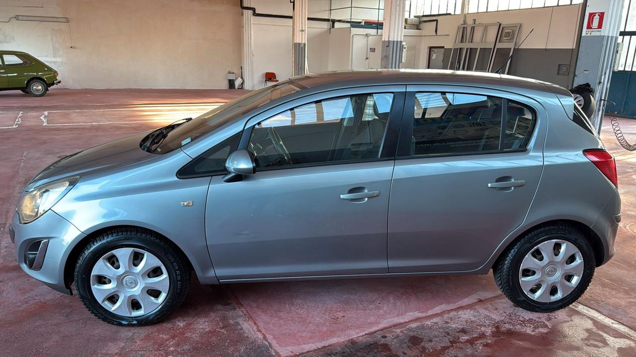 Opel Corsa 1.2 85CV 5 porte GPL-TECH Edition