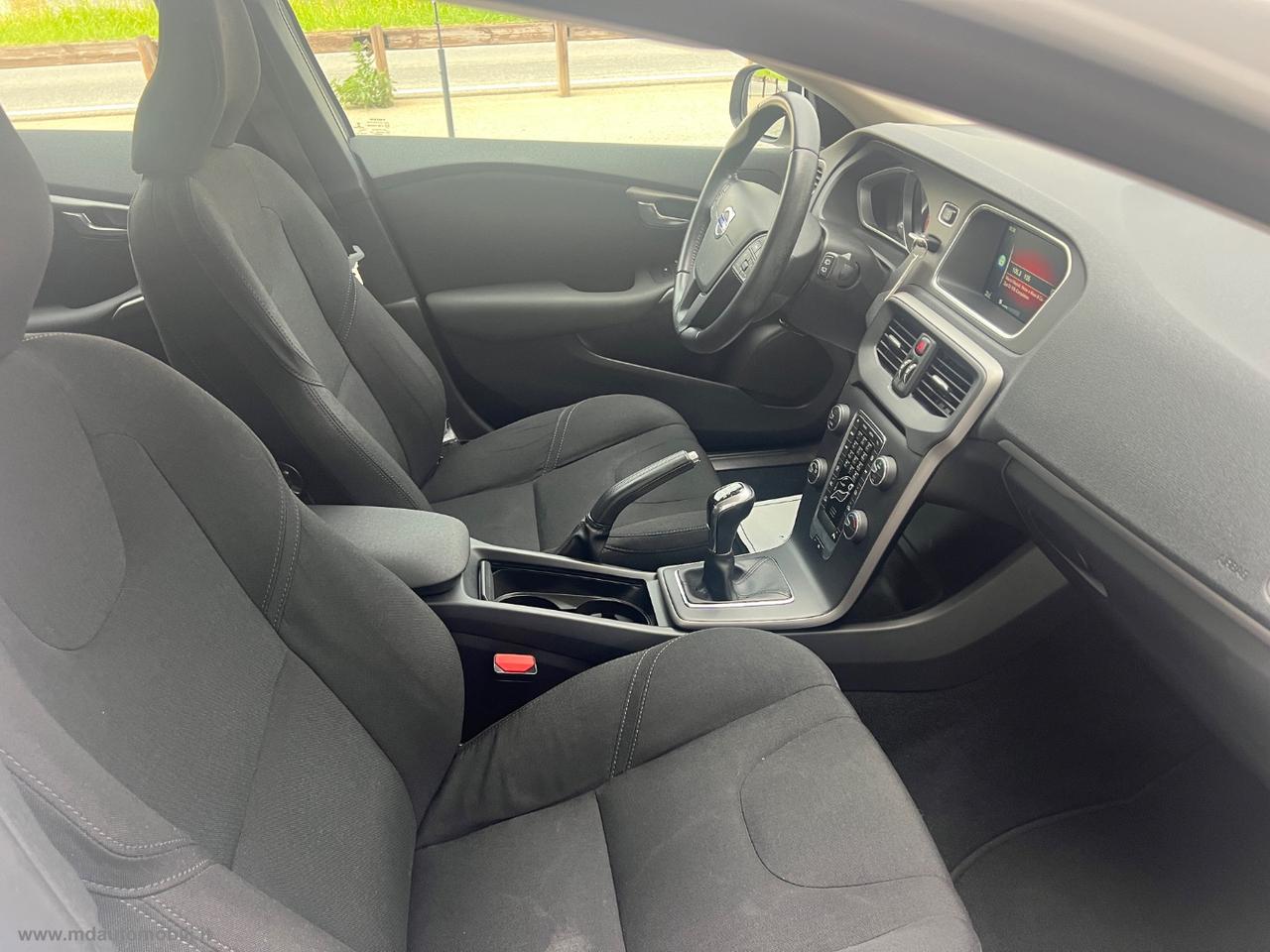 VOLVO V40 D2 eco Momentum SOLO KM.90000