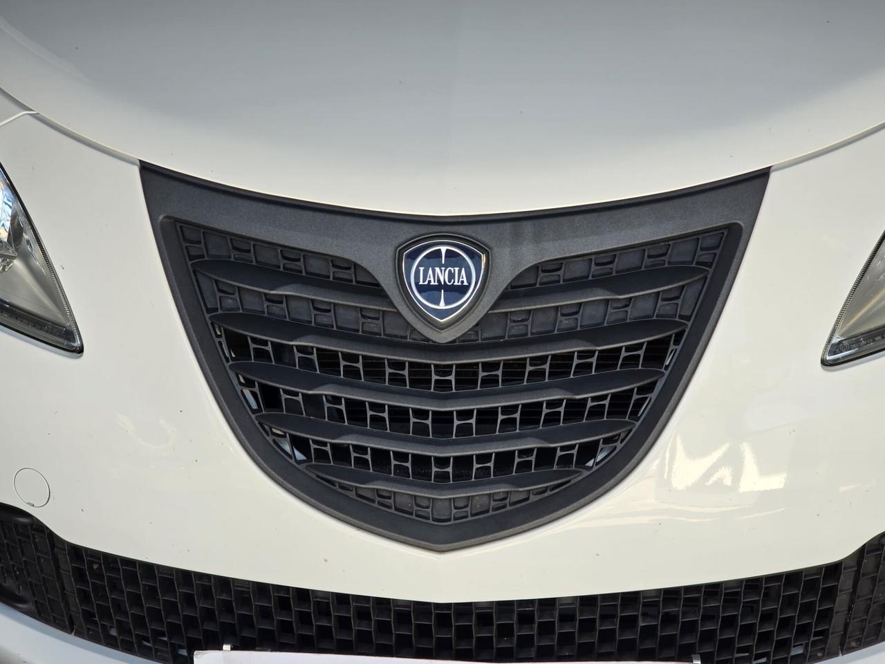 Lancia Ypsilon 1.2 69 CV 5 porte GPL Ecochic Gold