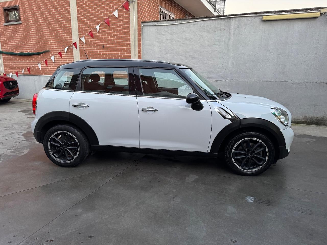 Mini Cooper D Countryman 2.0 Business Automatica