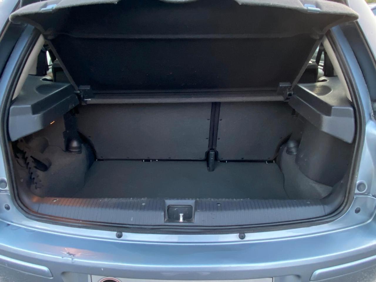 Opel Corsa 1.0i 12V GPL cat 5 porte Enjoy