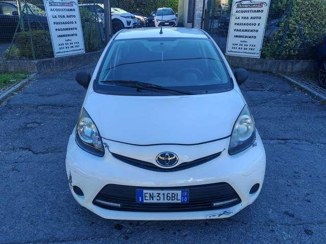 Toyota Aygo Aygo I 2012 5p 1.0 Active connect