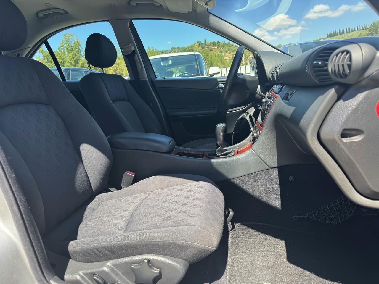 MERCEDES-BENZ C 200CDI CLASSIC/94.000KM