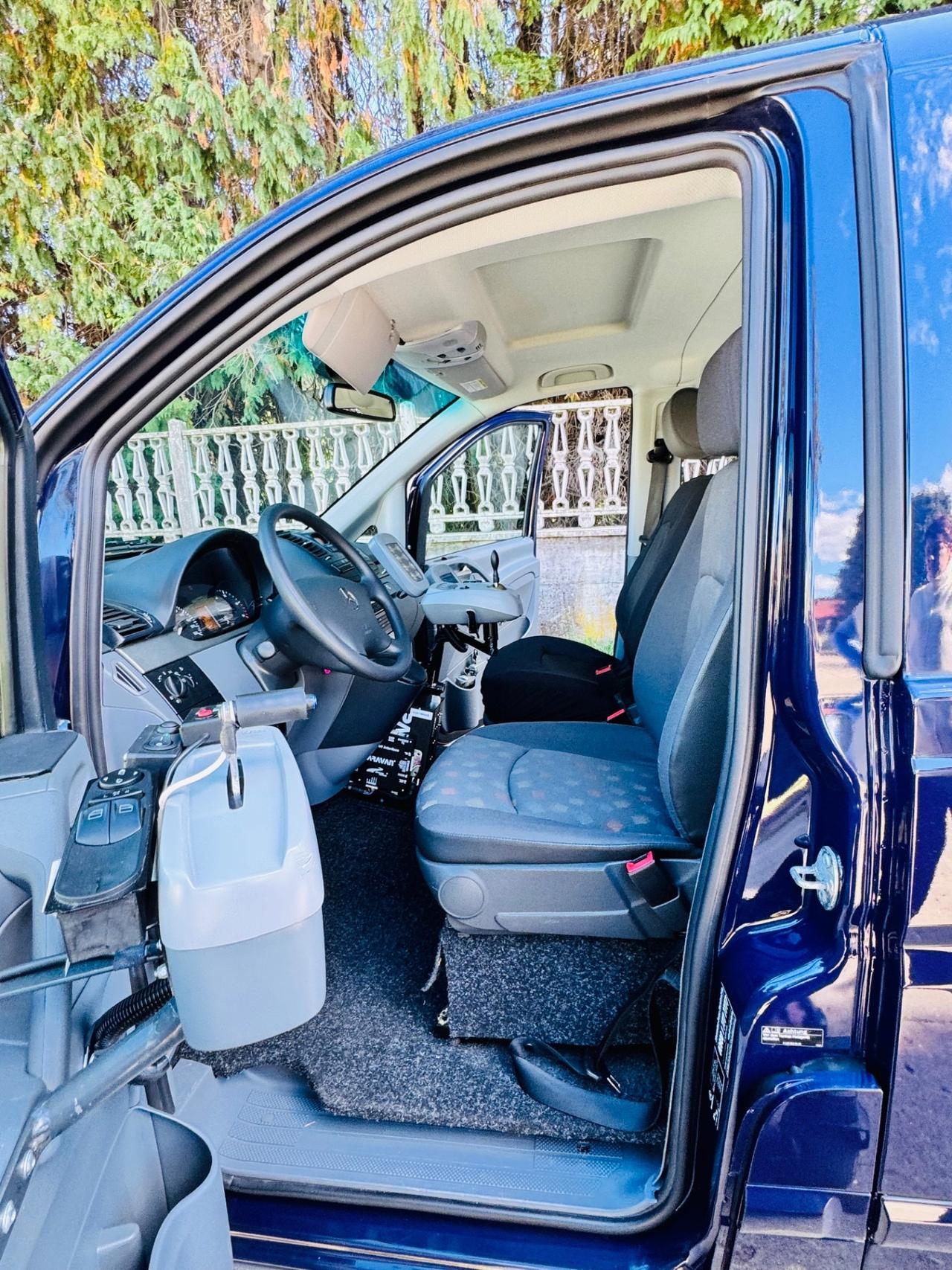 Mercedes-benz Viano trasporto e guida disabili