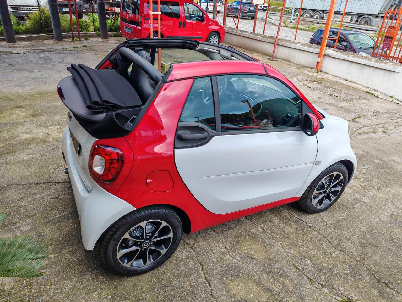 Smart Fortwo 1,0 benzina 05/2017 Cv70