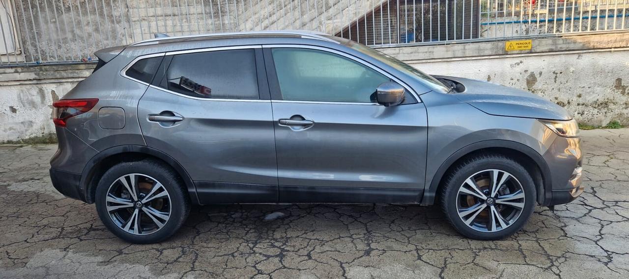 Nissan Qashqai 1.5 dCi N-Connecta