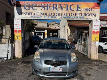 Toyota Yaris 1.0 5 porte Sol