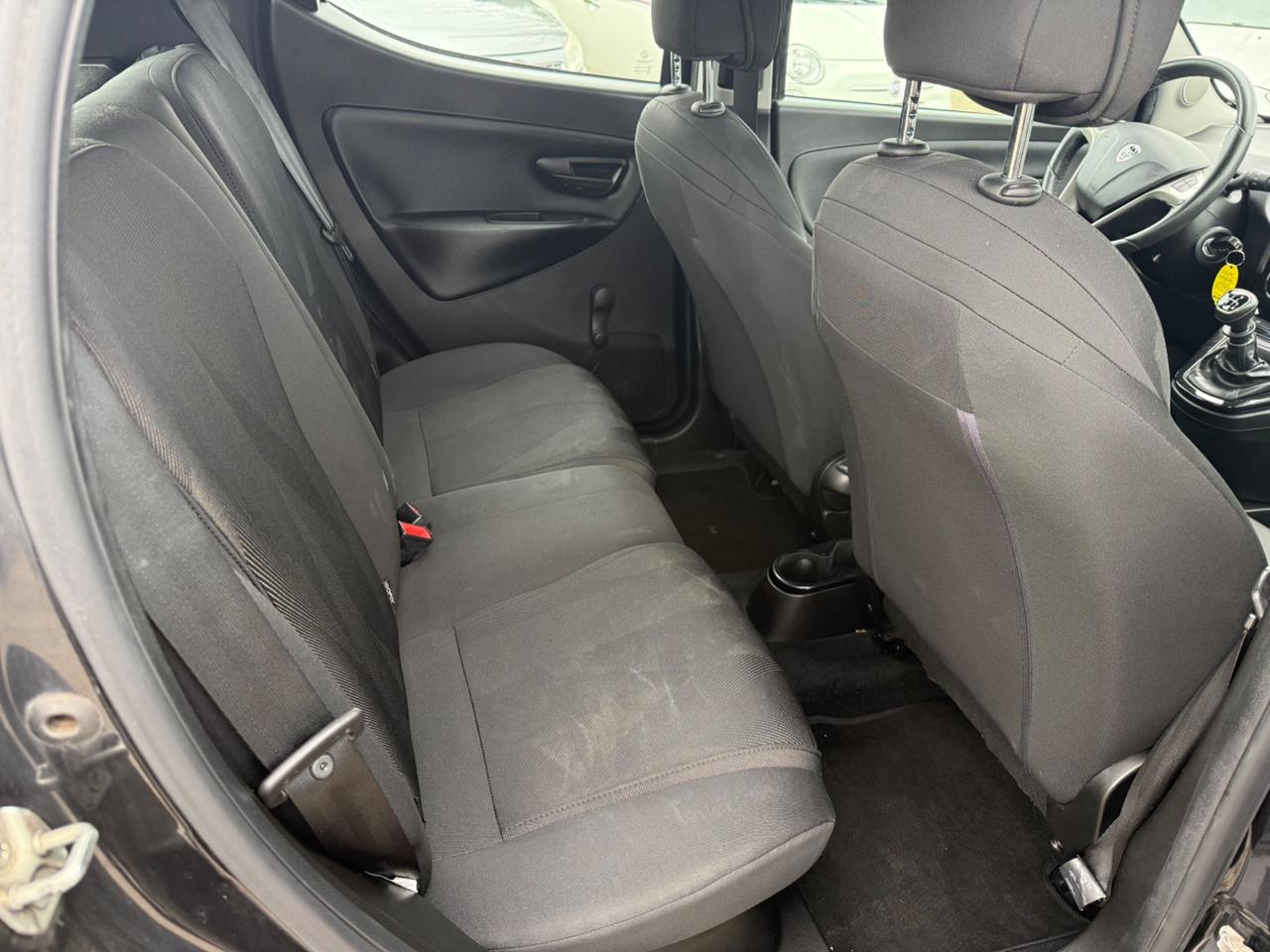 Lancia Ypsilon 1.0 FireFly 5 porte S&S Hybrid Ecochic Gold