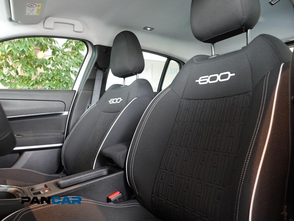Fiat 600 Hybrid POP 145 CV DCT MHEV