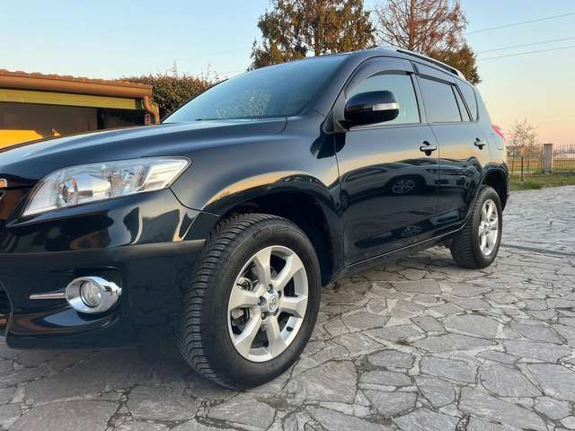 Toyota RAV 4 Crossover 2.2 D-4D 150 CV DPF Exclusive