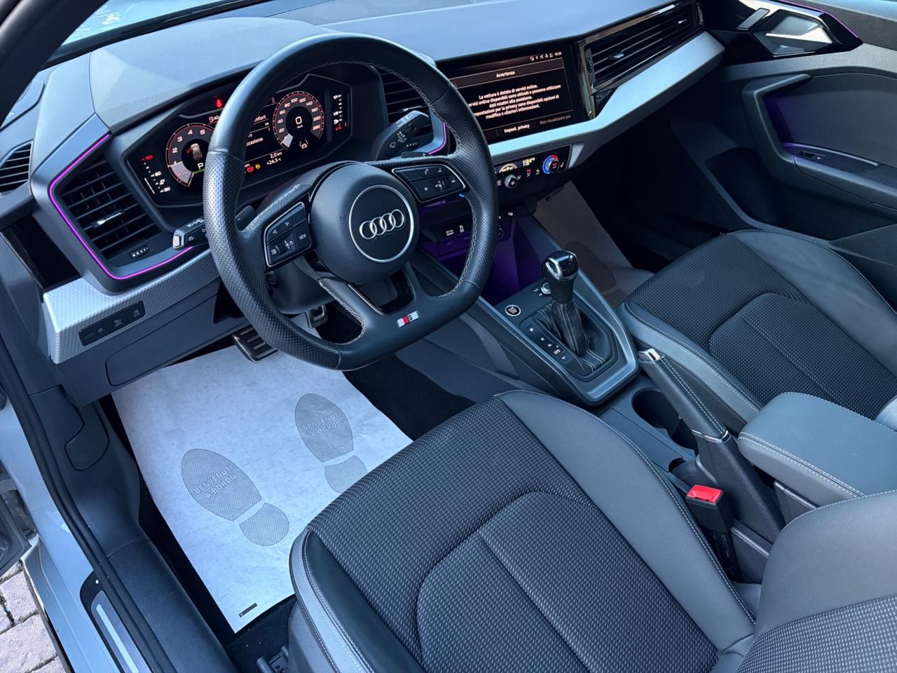 Audi A1 SPB 30 TFSI s-tronic S line - SOLO 20.186Km !!