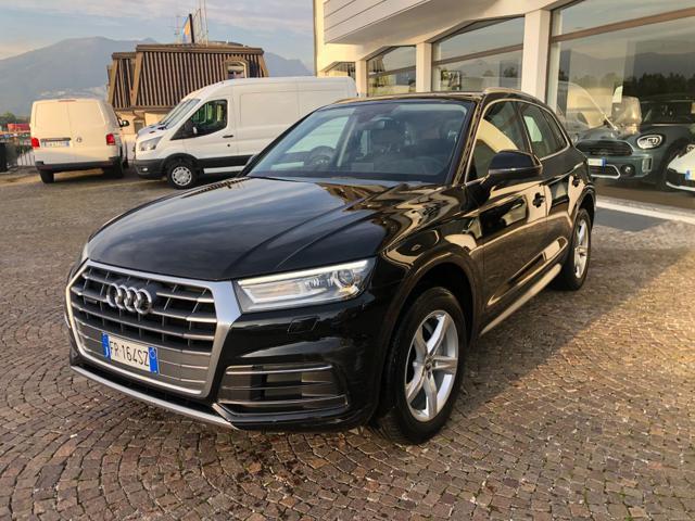 AUDI Q5 2.0 TDI quattro S tronic Business Sport