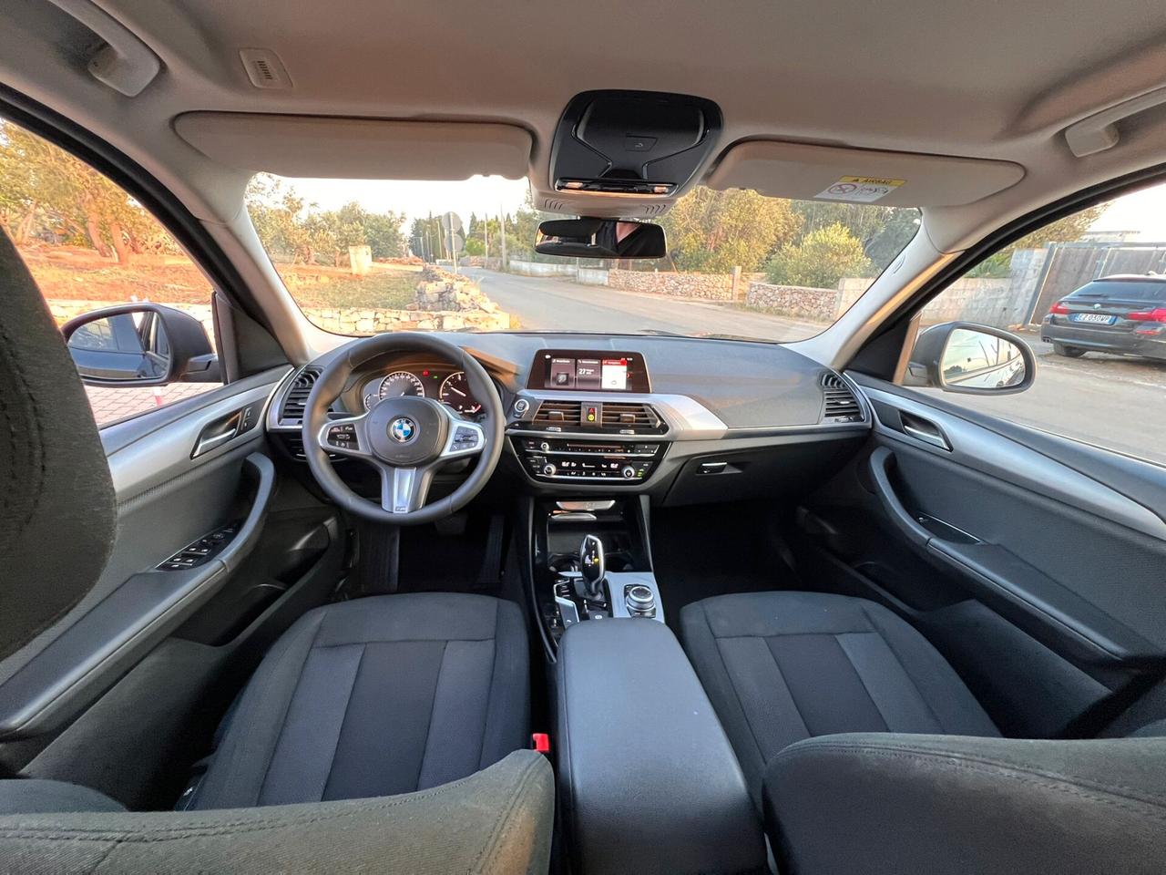 Bmw X3 sDrive18d advantage sport