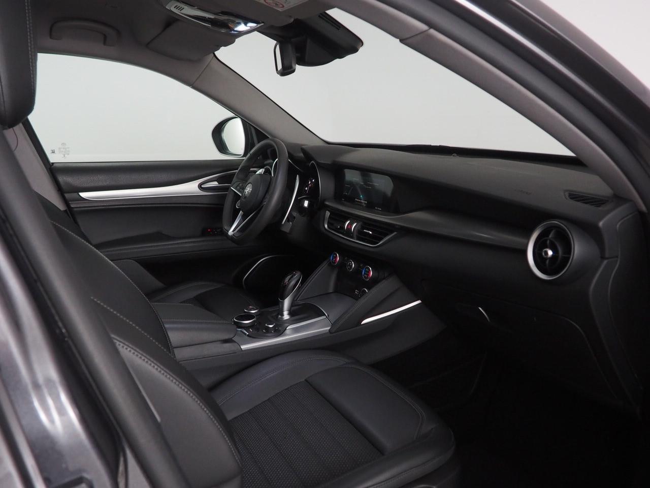 ALFA ROMEO Stelvio 2017 - Stelvio 2.2 t Ti Q4 210cv AT8 Q4 Business