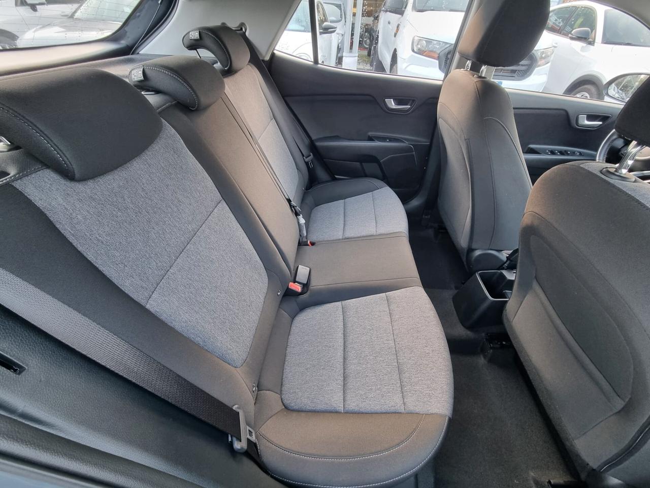 Kia Stonic 1.2 DPI Urban