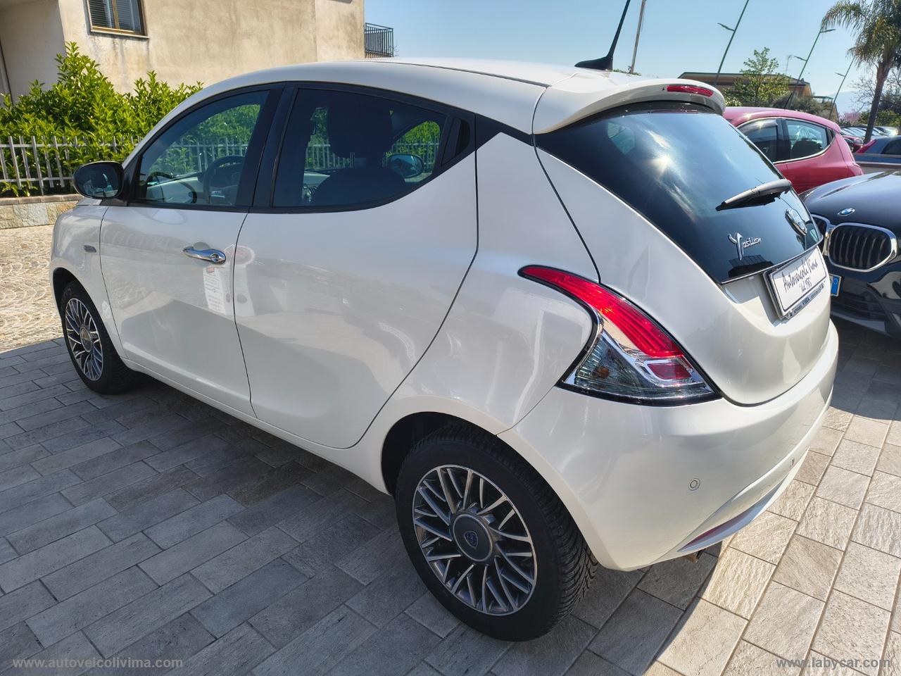 LANCIA Ypsilon 1.2 69 CV 5p. GPL Gold