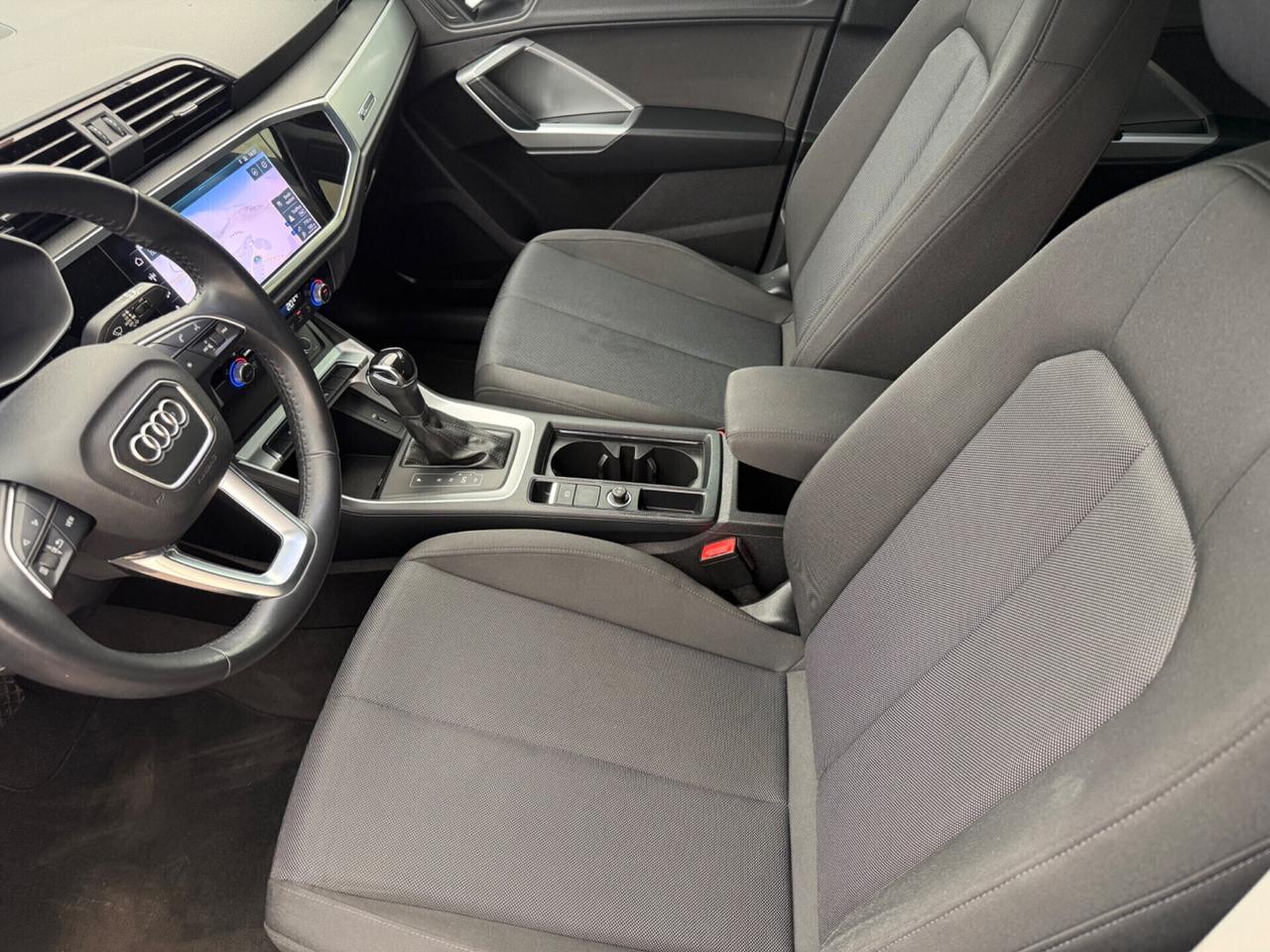 Audi Q3 35 TDI S tronic Business Advanced