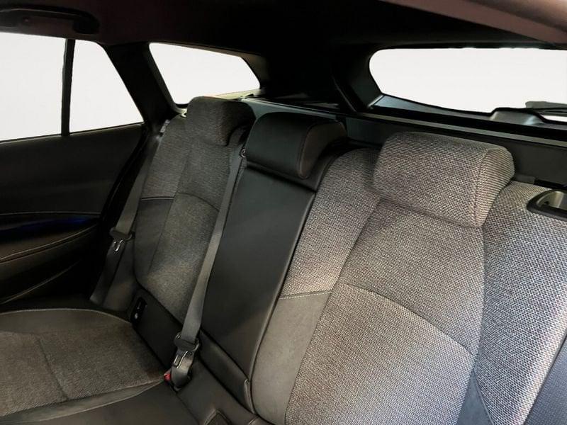 Toyota Corolla (2018-->) Active 1.8 Hybrid Touring Sports
