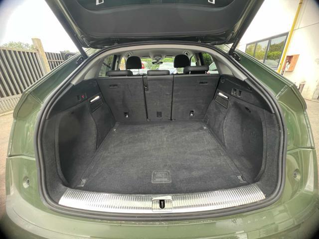 AUDI Q5 40 TFSI quattro S tronic Identity Black