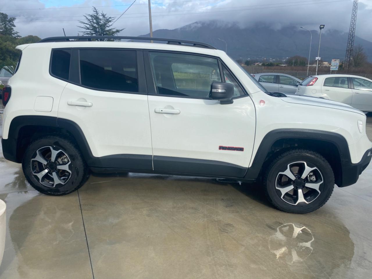 Jeep Renegade 2.0 Mjt 170CV 4WD Active Drive Low Trailhawk