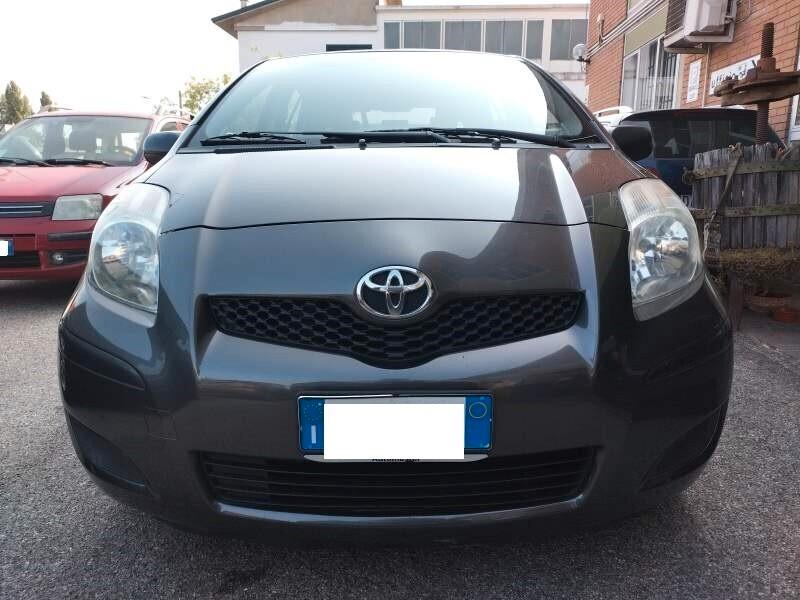 Toyota Yaris 1.0 5 porte Sol