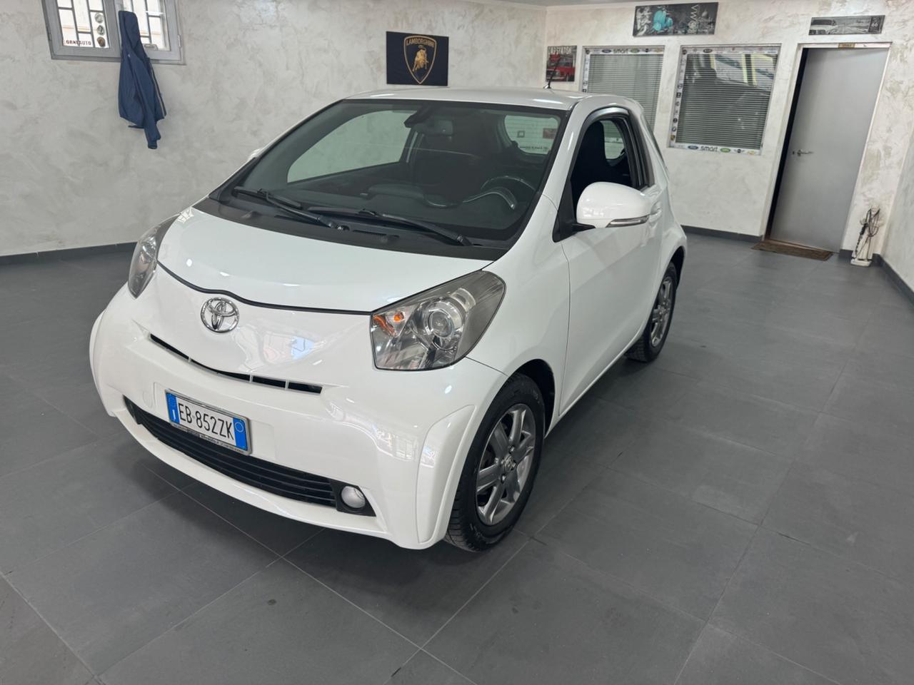 Toyota iQ 1.0 Sol