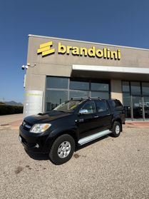 Toyota Hilux 3.0 D-4D 4WD 4p. Double Cab SR