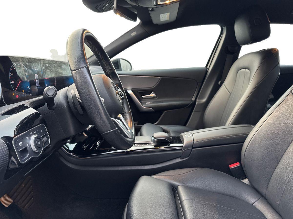 Mercedes-Benz Classe A - W177 2018 - A 180 d Sport auto