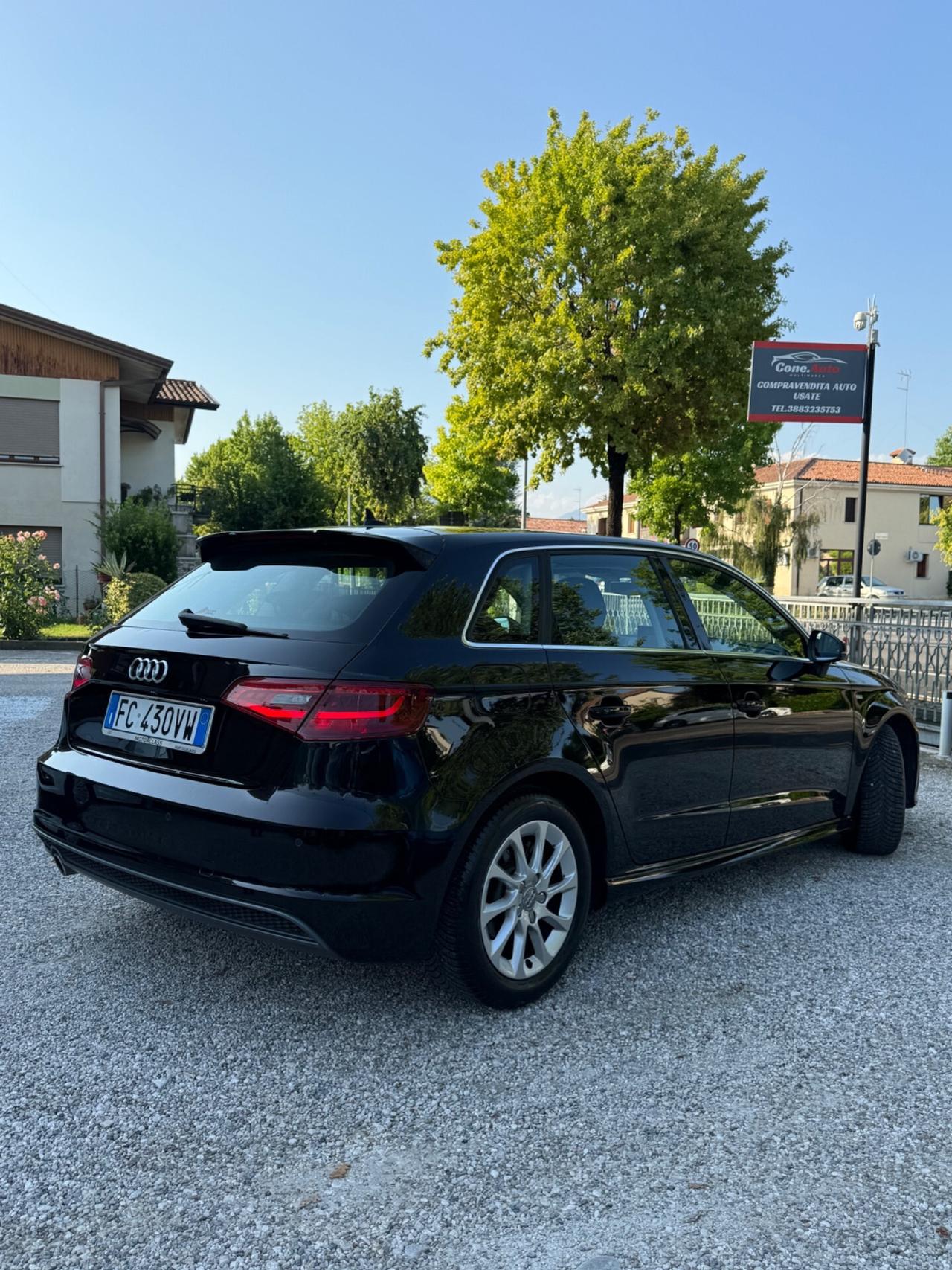 Audi A3 1.6 TDI diesel S tronic S Line