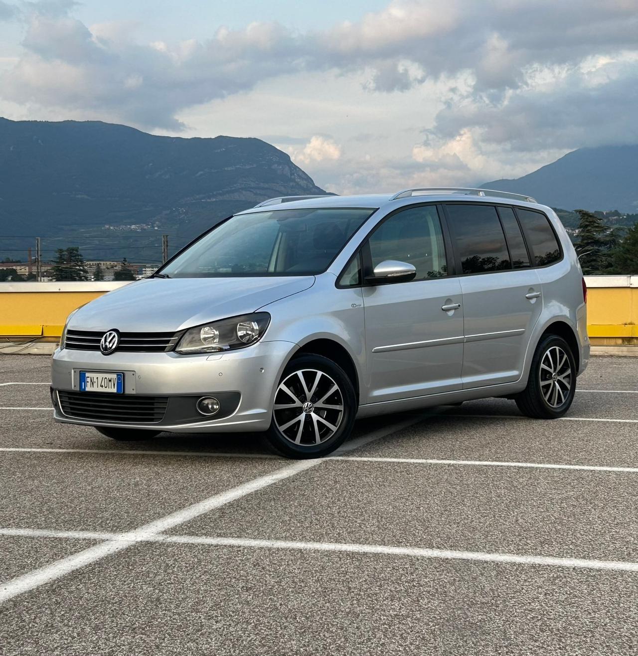 Volkswagen Touran TDI DSG Comfortline 7 POSTI