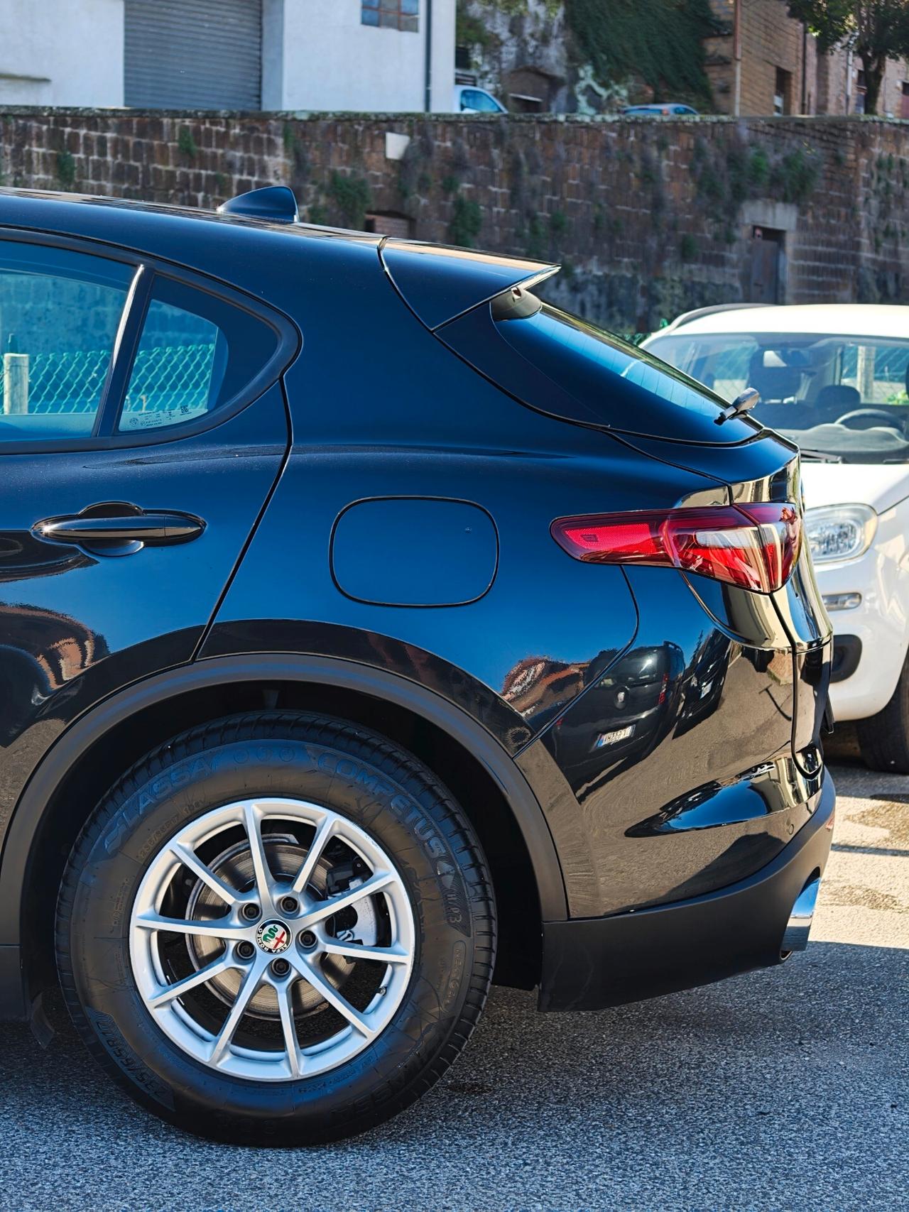 Alfa Romeo Stelvio 2.2 180 CV AT8 Business