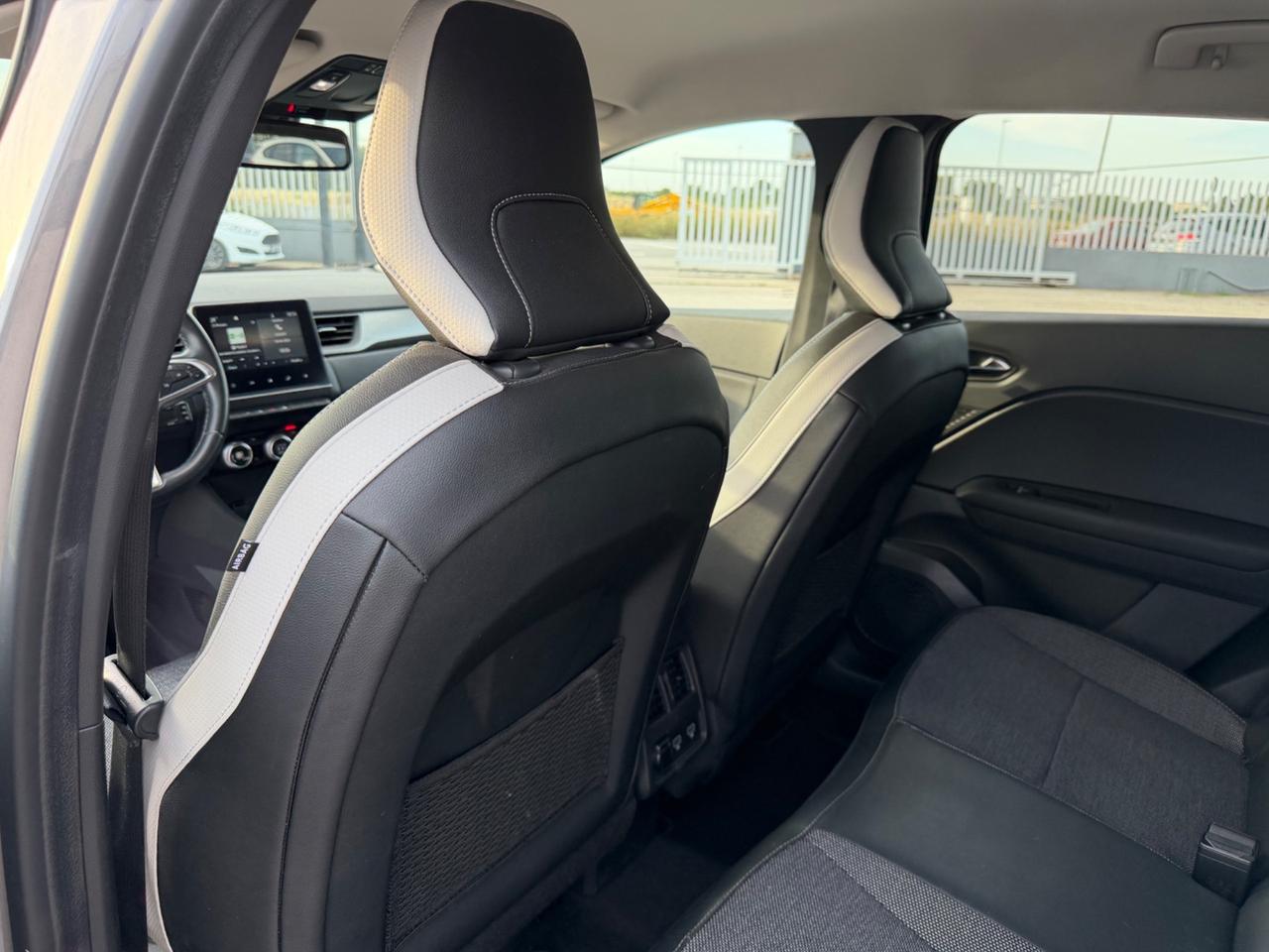 RENAULT CAPTUR FULL HYBRID INTENS FULL LED MY21