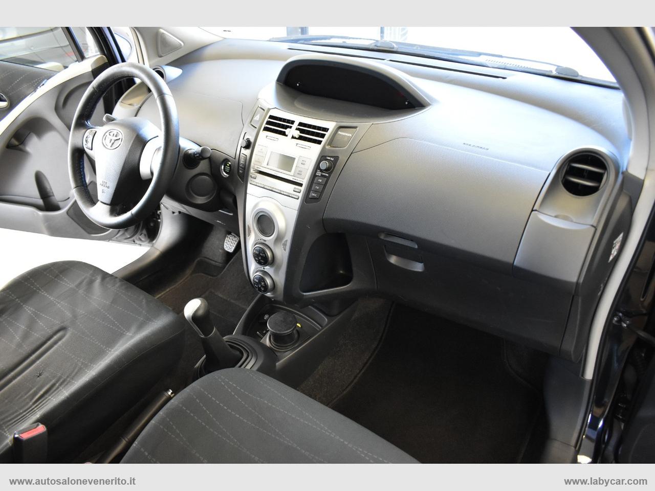 TOYOTA Yaris 1.4 D-4D 5p. Sol